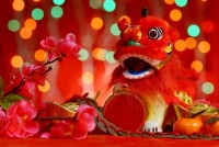 Miniatura tradičního červeného čínského draka