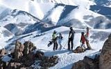 Exotické lyžování: Sjeďte si sopku, lyžujte v poušti nebo za polárním kruhem