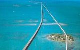 Místo odpočívadla ostrov: Overseas Highway je dálnice vedoucí skrz moře