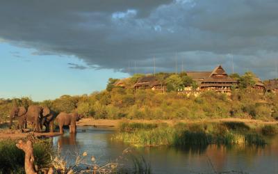 Victoria Falls Safari Lodge