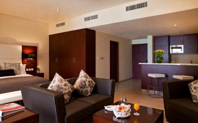 Ramada Plaza Jumeirah Beach Residence - Deluxe Studio