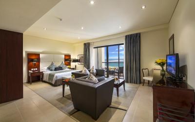 Ramada Plaza Jumeirah Beach Residence - Executive Deluxe Studio