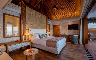 PPT Intercontinental Tahiti Motu Overwater Villa Bedroom_4.gallery_image.1