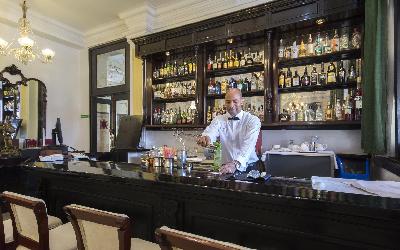 bar chez merito