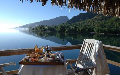 Canoe_breakfast_tray