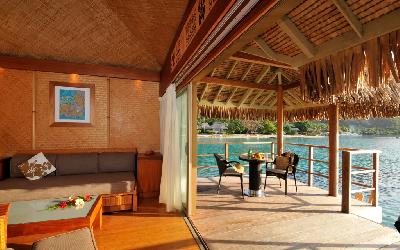 MOZ Intercontinental Overwater Bungalow Interior_3.gallery_image.1