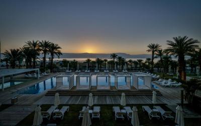 Isrotel Ganim Hotel Dead Sea - venkovní bazén