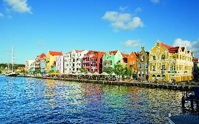 SUCUR_Curacao_Downtown_1