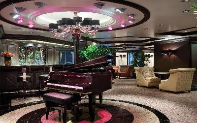 Oceania Cruises | Piano bar