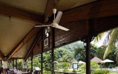 Berjaya-Praslin-Resort-Fregate Restaurant Overlooking Swimming Pool