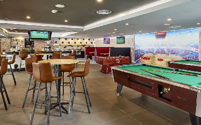 Sport bar