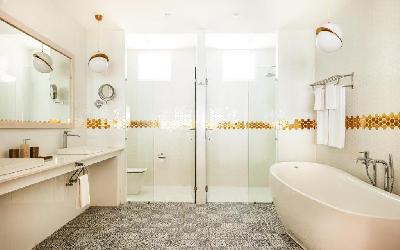 Modern Glass Bathroom