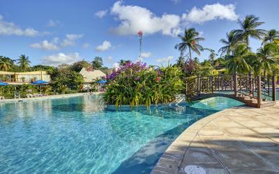 Starfish_Tobago_Pool_LR_0016