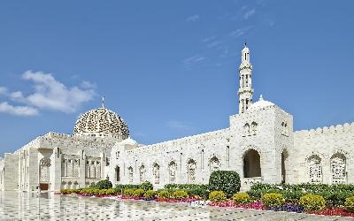 omansultan-qaboos-grand-mosque-5963726_1920