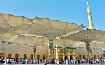 Medína - nádvoří Prorokovy mešity