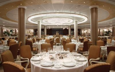 Oceania Regatta - hlavní restaurace Grand Dining Room
