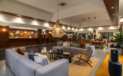 AA lobby