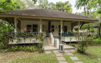 deluxe bungalow