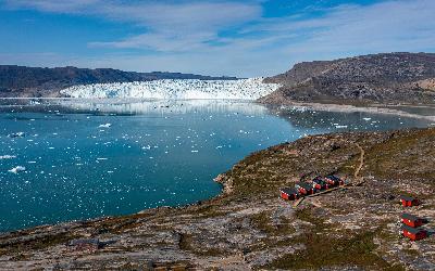 Glacier Lodge Eqi | Enrico Pescantini - Visit Greenland