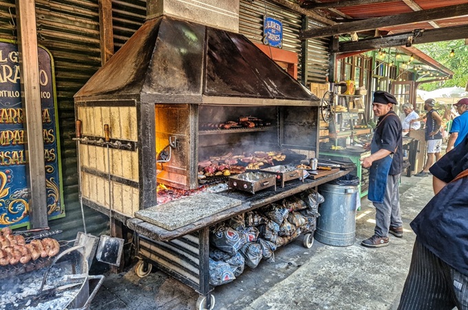 Argentinská parrillada - tedy smíšená grilovačka