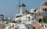 Kouzelné Santorini: Čeká tu na vás černý písek, luxus a západ slunce jako z pohádky